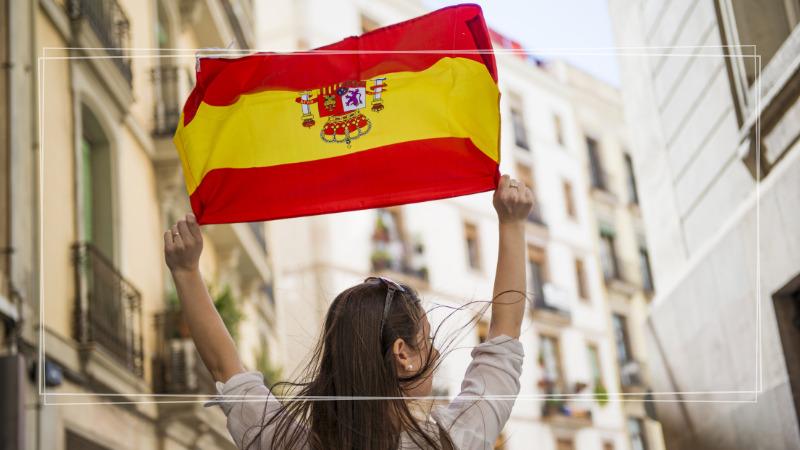 Obozy młodzieżowe w Hiszpanii - plaża i program dla nastolatk&oacute;w